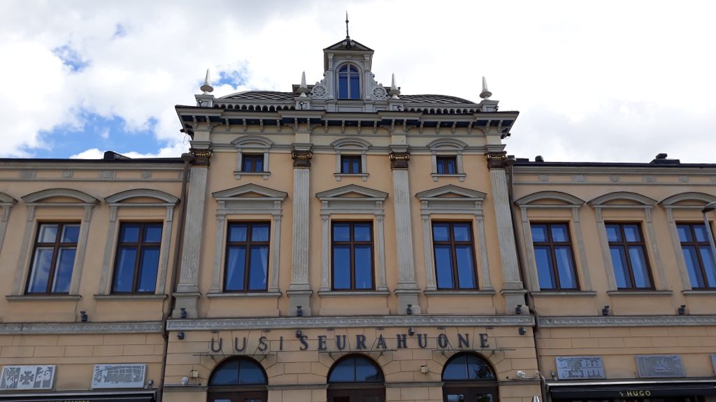 oulu-walking-tour-finnair-vr-norwegian-sas-matkahuolto-onnibus-how-to-get-to-lapland